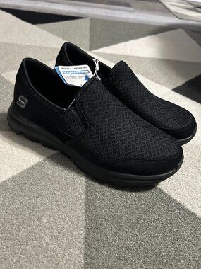 NWT Men’s Skechers S Sport Black Relaxed Fit Slip on Sneakers Size 7